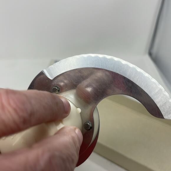 Miscellaneous Cuisinart parts bundle - Picture 7 of 12